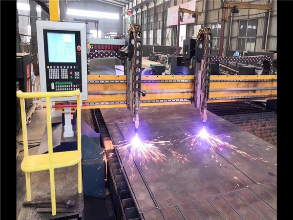 Jiaxin автоматско машина за сечење на метали CNC плазма машина за нерѓосувачки челик / Бакар / алуминиум