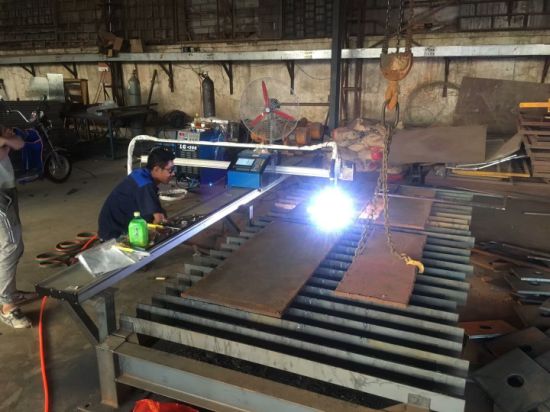 CNC плазма машина за сечење на факел контрола на висината 200a плазма huayuan за челичен метал