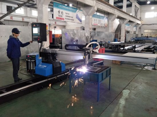 CNC пренослив пламен пламен цевка машина за сечење од Кина со фабрика цена