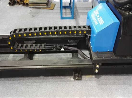 Цврсто метал за сечење CNC машина за индустриска плазма машина за сечење